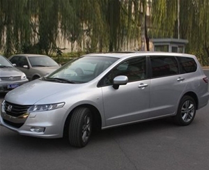 商務(wù)車(chē)（2）